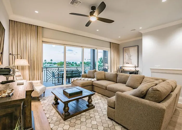 Clearwater Beach Townhome Wgame Room Boat Slip *