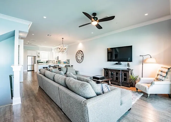 Clearwater Beach Townhome Wgame Room Boat Slip Holiday home