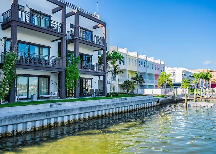 Clearwater Beach Townhome Wgame Room Boat Slip *